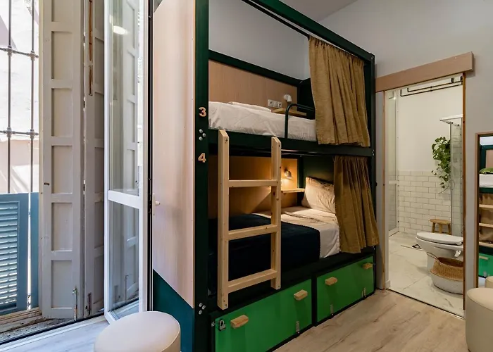 The Urban Jungle Hostel Málaga